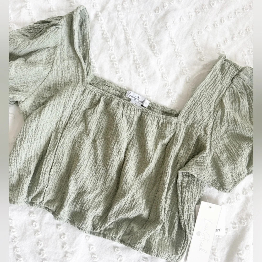 NWT Love Struck Crop Gauze Summer Puff Sleeve Top Size Large Olive Green